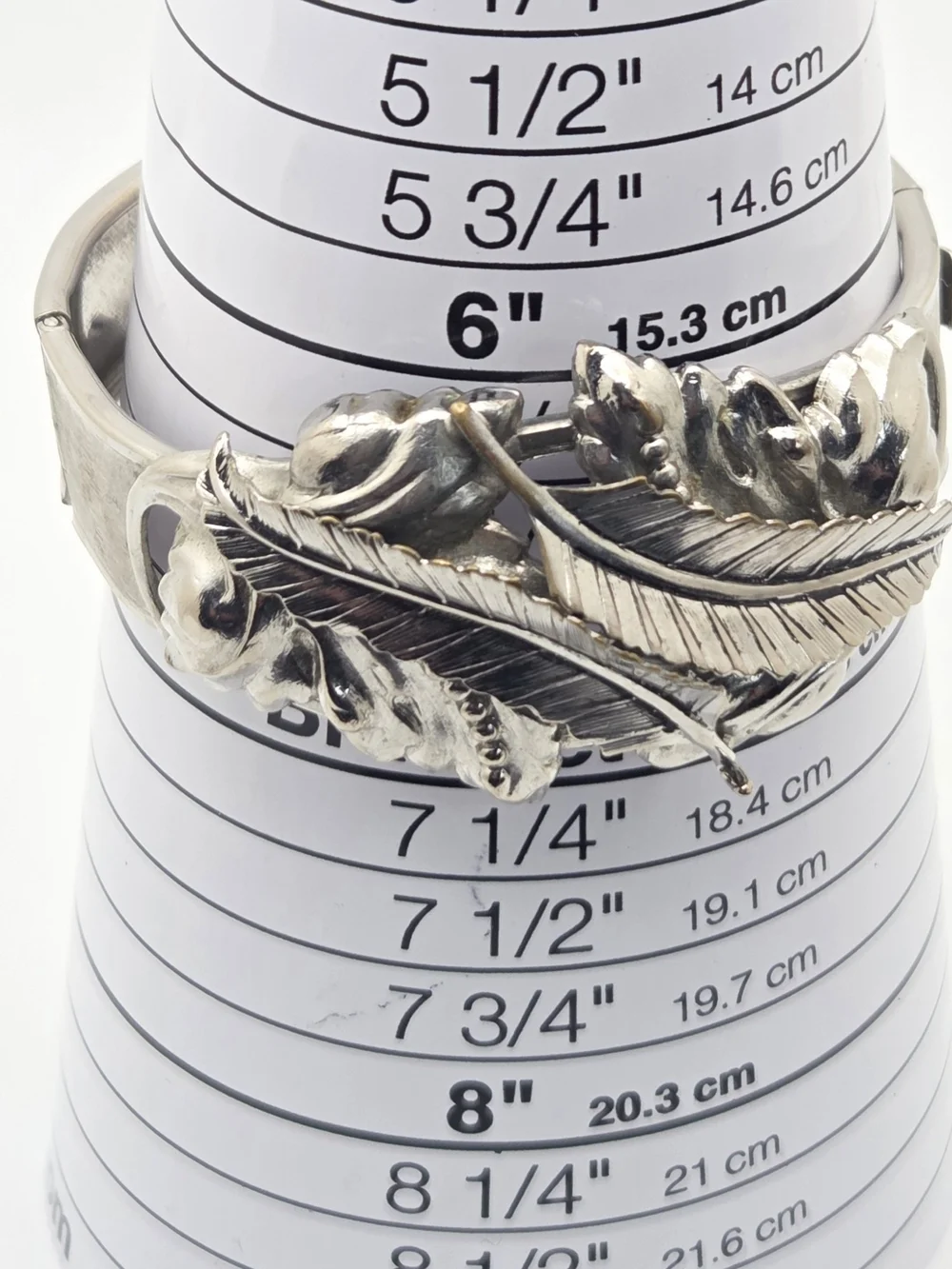 Vintage Silver Tone MCM Leaf & Feather Hinged Bangle Bracelet - Textured